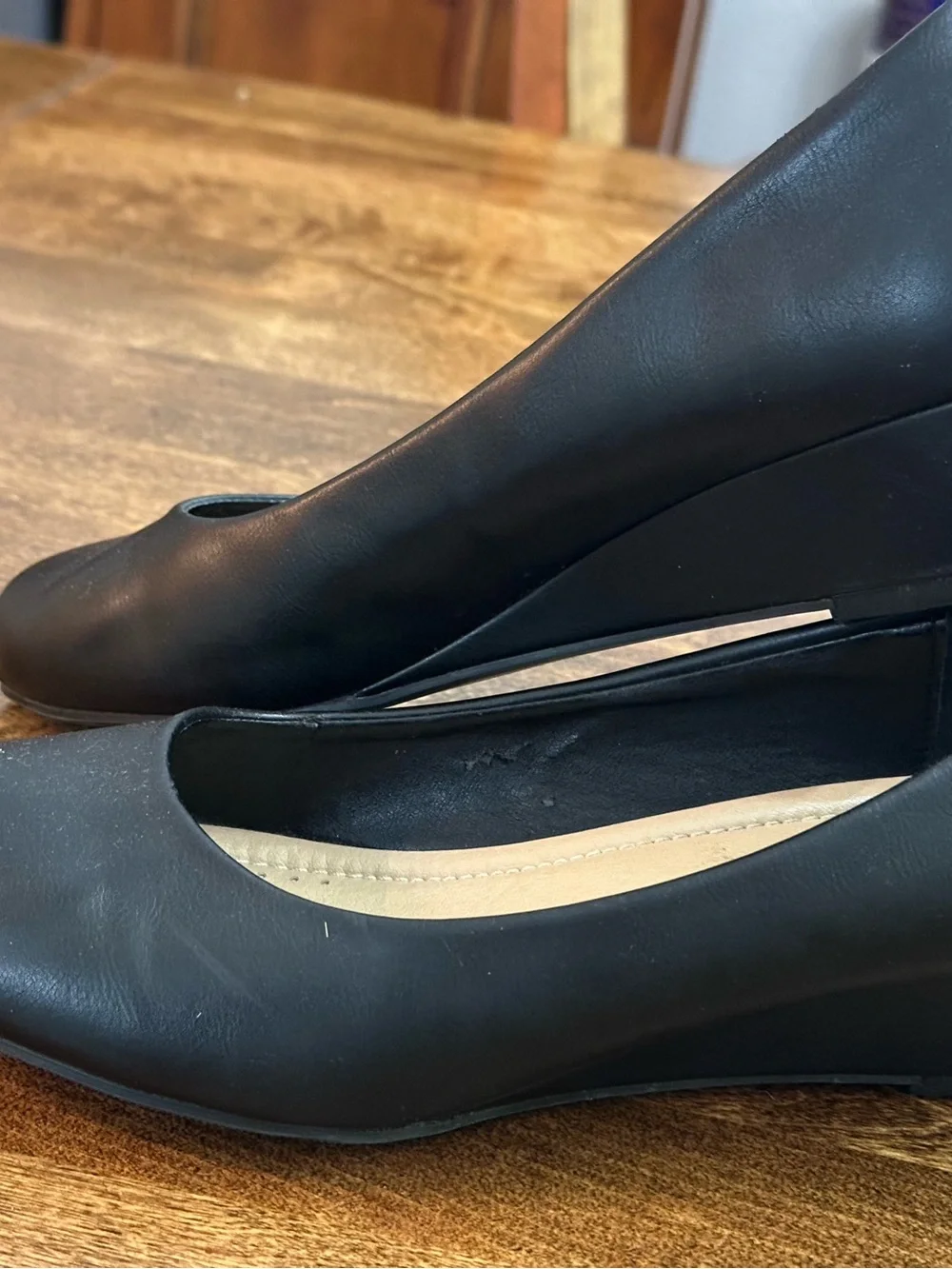 Cityclassified Black Women's Slip-On Round-Toe wedges  Size 7